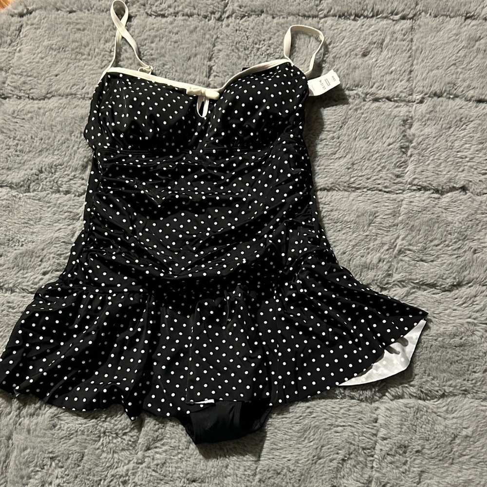 Simply Slim Black and white Polka Dot Swimsuit NWT